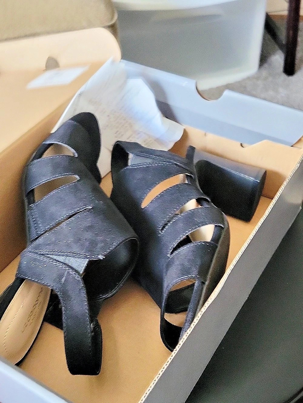 Liz Claiborne Black Block Heel Sandals Like New